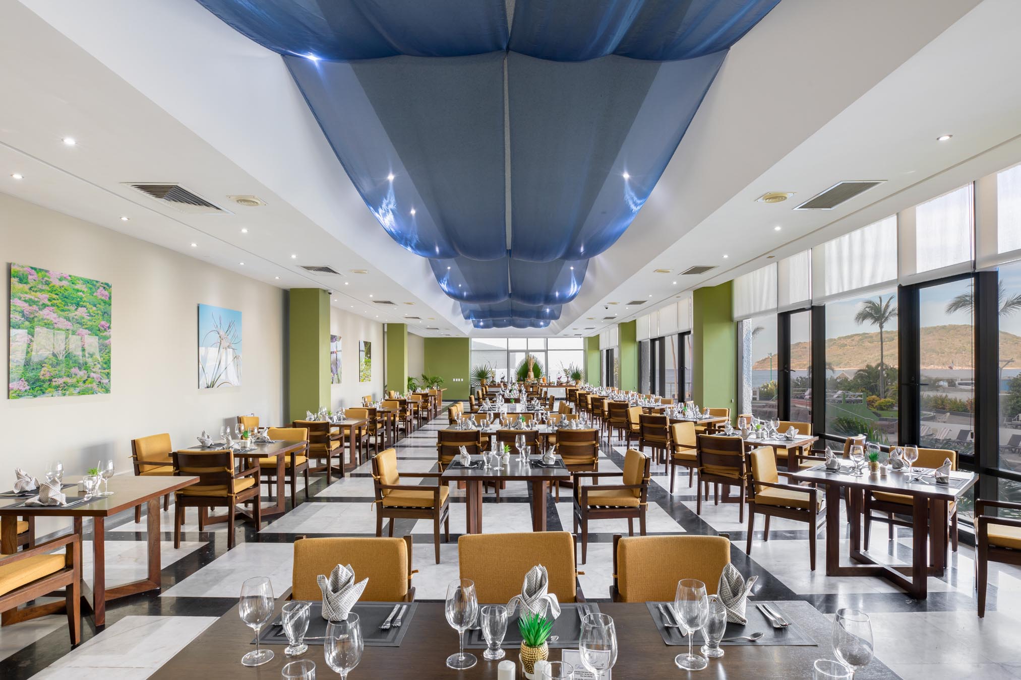Ban Thai Restaurant Interior